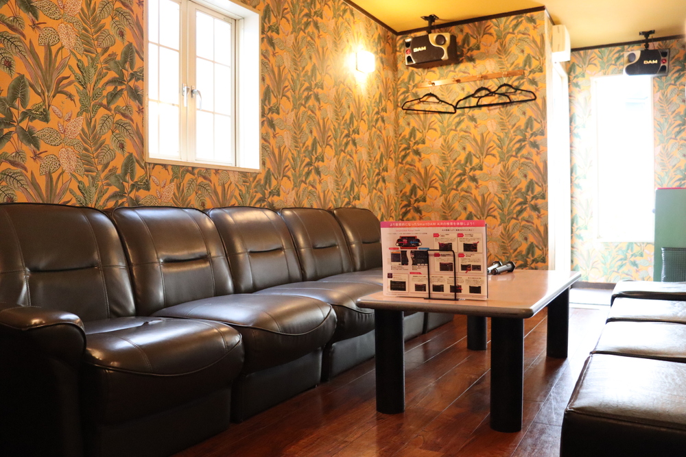 通常Room（最大8名／補助席含む）画像